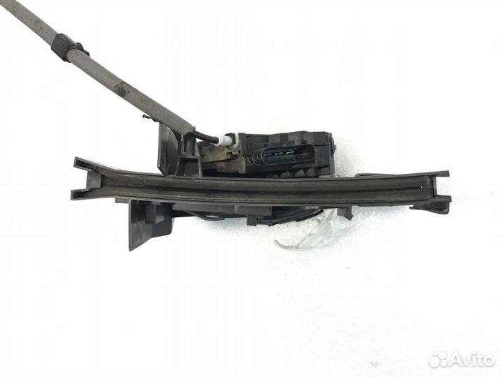 Замок двери задний правый Ford Focus 3 хетчбек 2.0