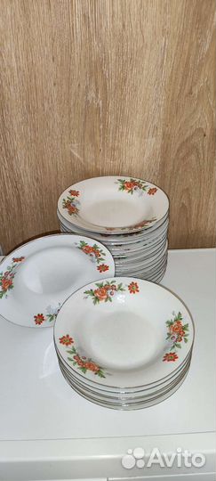 Столовый сервиз Тарелки