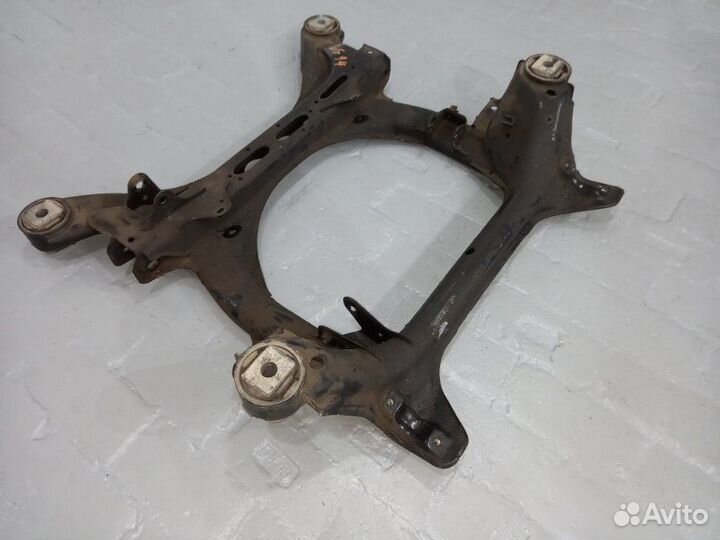 Передний подрамник Audi Q7 4L 4.2 BAR 2007