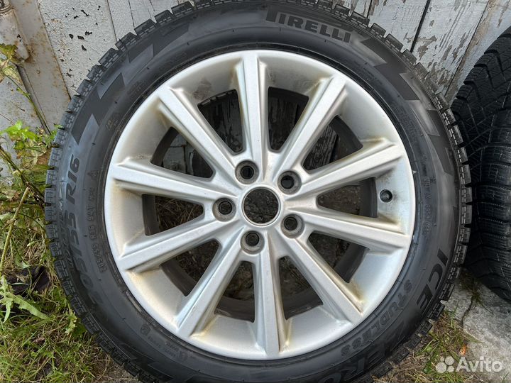 R16 Pirelli Ice Zero FR 205/55, PCD 5x108 DIA 63.4