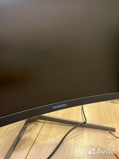 Монитор samsung изогнутый LC27G7xt 27