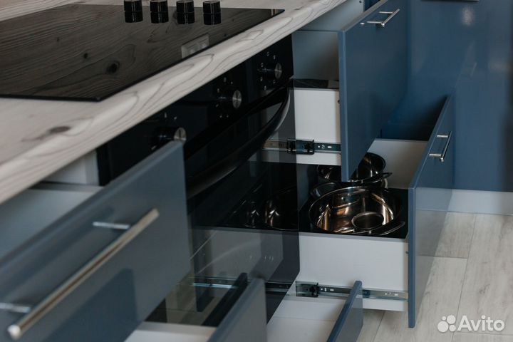 Угловая кухня «Тало» + духовка в подарок