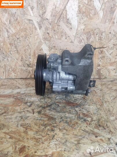 Насос гидроусилителя руля Opel Insignia