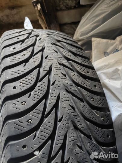 Yokohama Ice Guard IG35 235/70 R16 106