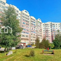 2-к. квартира, 60 м², 1/10 эт.