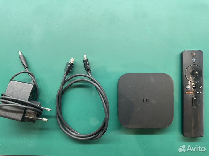 Медиаплеер приставка Mi Box S (MDZ-22-AB)