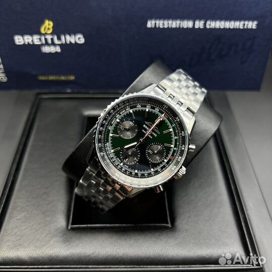 Часы Breitling Navitimer