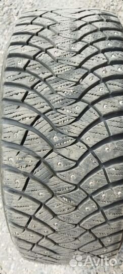 Dunlop SP Winter Ice 03 215/65 R16