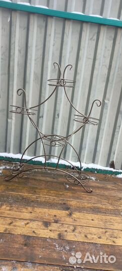 Подставка для цветов металлическая