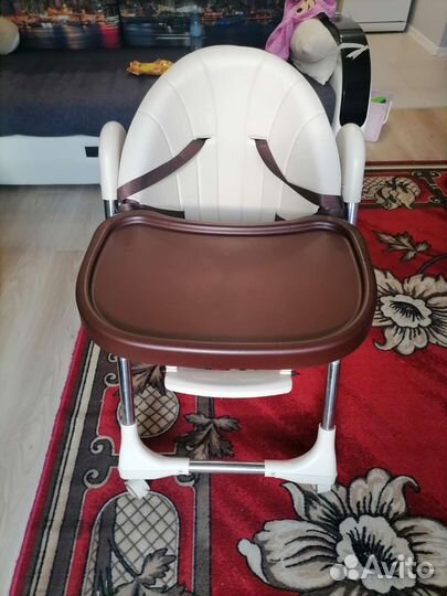 Детский стульчик для кормления