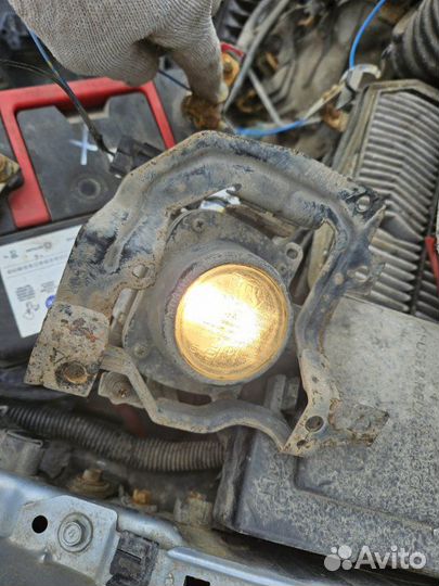 Противотуманная фара передняя правая Mitsubishi