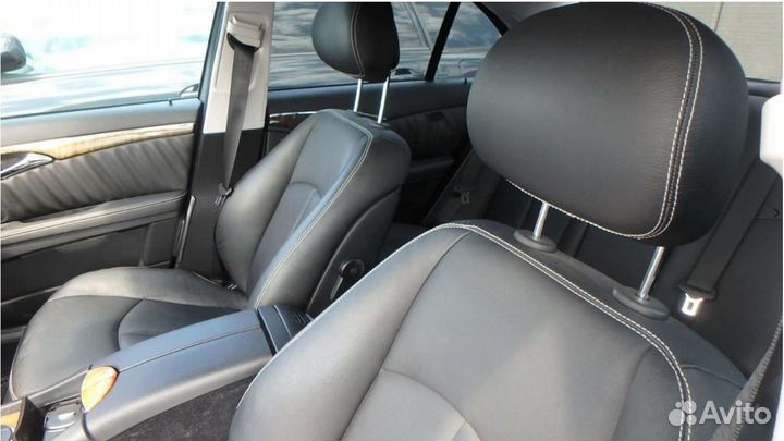 Двери белые Мерседес Е211 из Японии