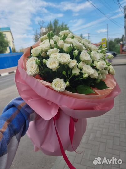 Букеты с доставкой розы. кустовые розы