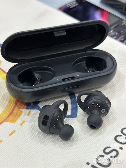 Беспроводные наушники samsung