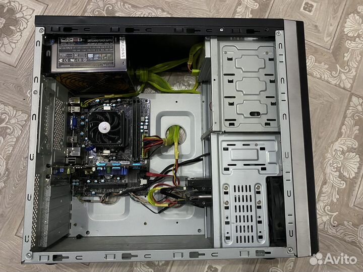 Корпус пк с дисплеем