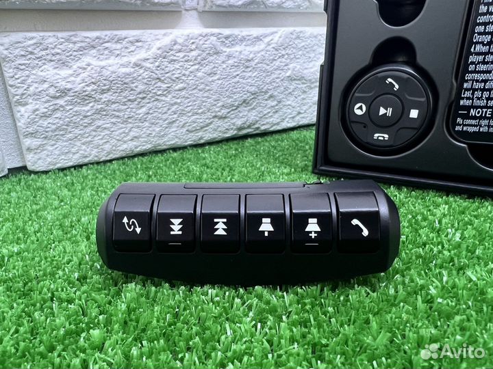 Кнопки управления магнитолой на руль