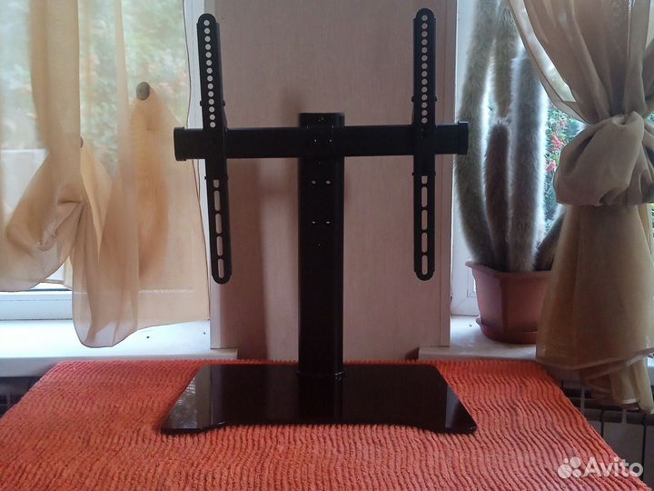 Кронштейн для телевизора настольный