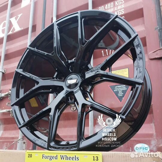 Кованые диски R24 на Cadillac Escalade в наличии