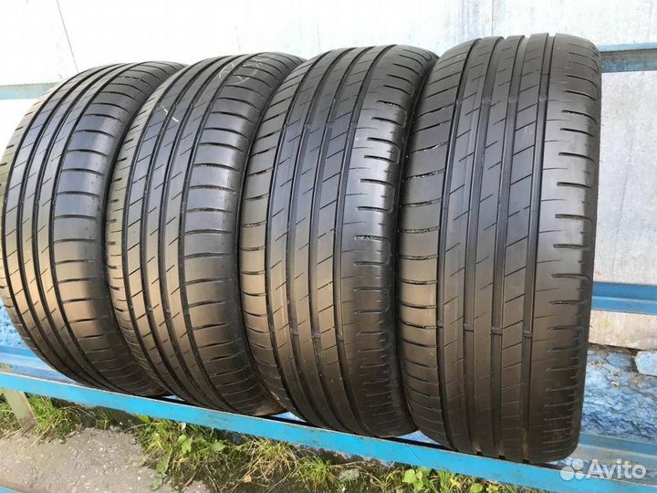 Goodyear EfficientGrip Performance 205/55 R17