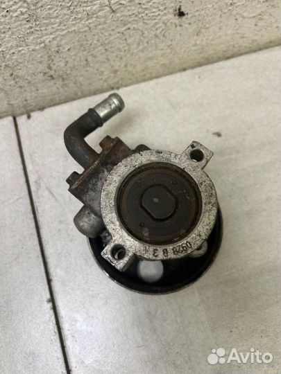 Насос гидроусилителя Opel Antara