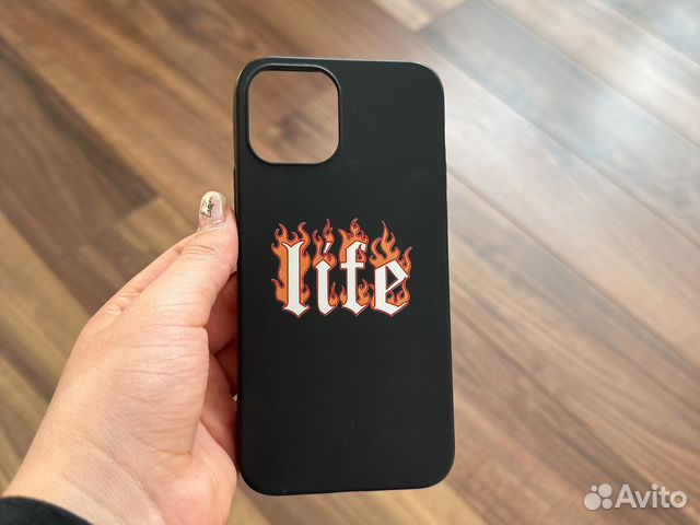 Продам чехлы на iPhone 12pro