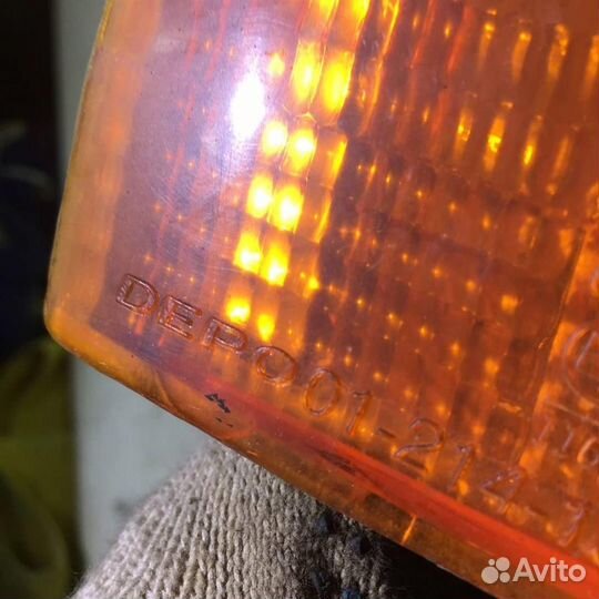 Указатель поворота левый Митсубиси Галант 6 Е30