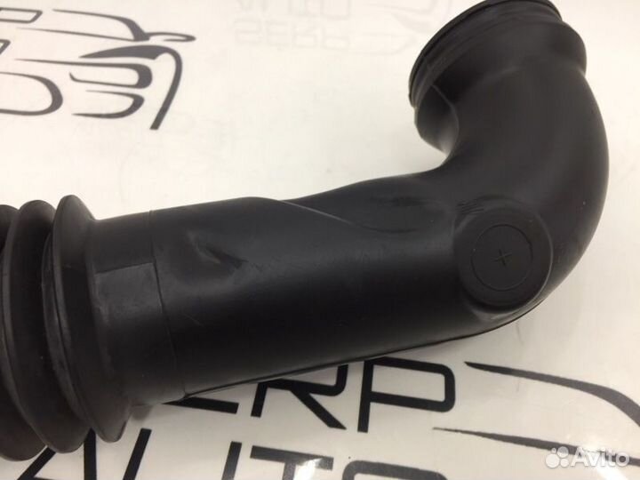 Патрубок воздушного фильтра Ford Fusion JU 2008