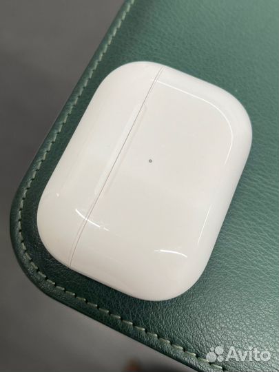 Зарядный кейс для Airpods Pro б.у