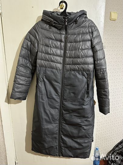 Отдам даром женские, детские, мужские вещи