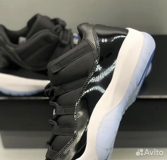 Nike Air Jordan 11 Low Space Jam Кроссовки