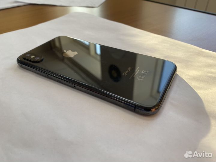 iPhone X, 256 ГБ