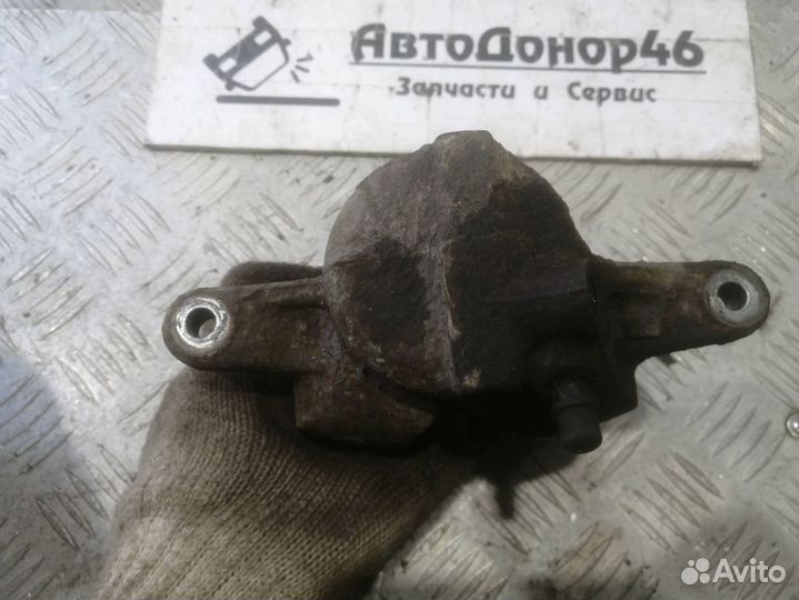 Суппорт передний левый Fiat Albea