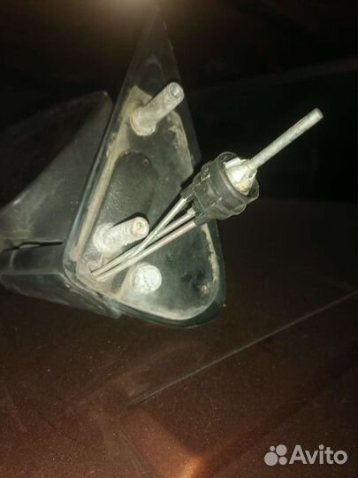 Стекло на левое зеркало калина 1