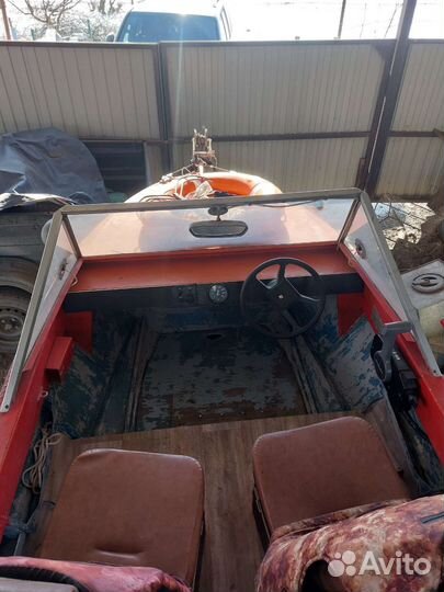 Моторная лодка