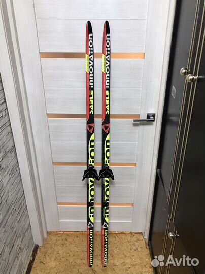 Беговые лыжи