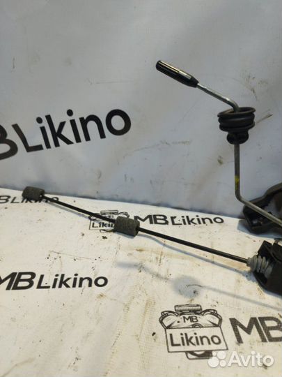 Замок двери передний правый Mercedes Ml W164