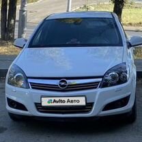 Opel Astra 1.6 MT, 2014, 242 000 км, с пробегом, цена 990 000 руб.