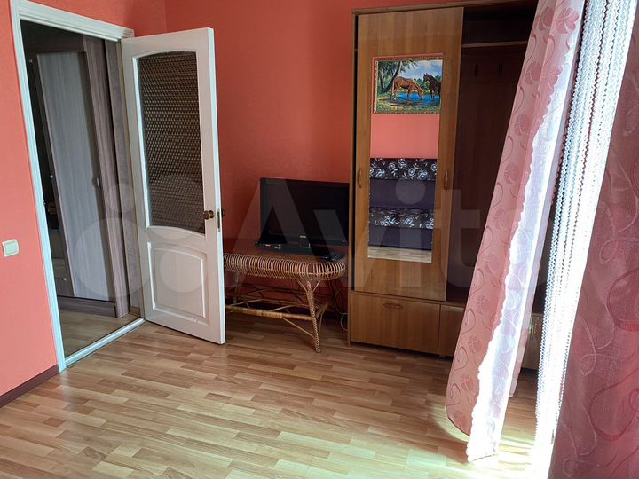 Комната 45 м² в 2-к., 2/3 эт.