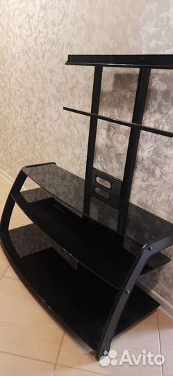 Полка под телевизор