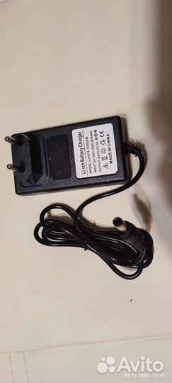 Зарядное устройство для литий-ионных аккумуляторов