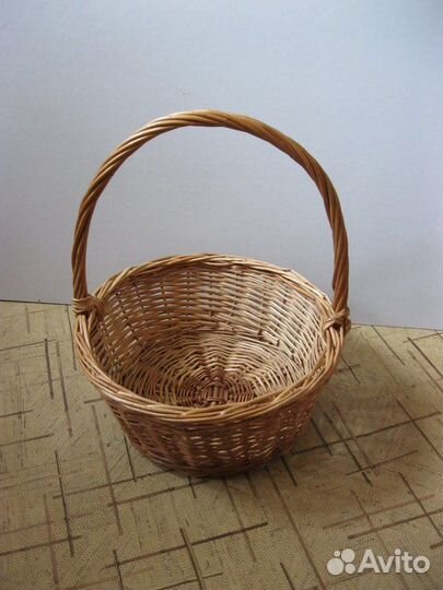 Корзины плетеные для подарков