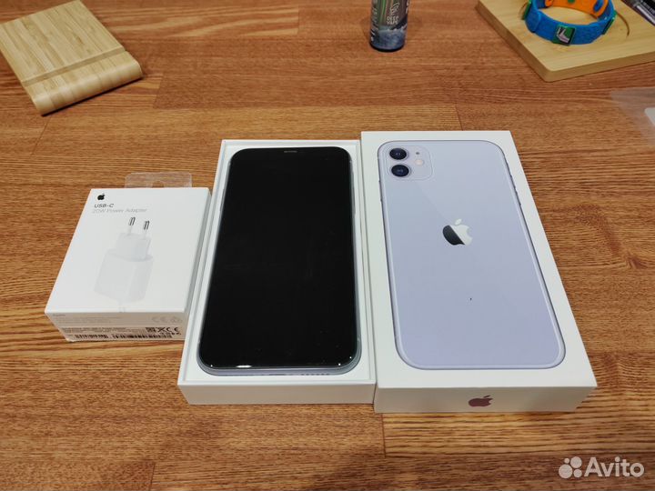 iPhone 11, 64 ГБ