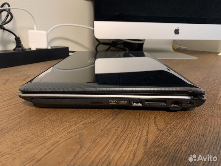 Asus A52J - i7, ssd 128gb + hd 520gb, 8gb ram