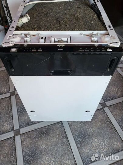 Посудомойка требует ремонт