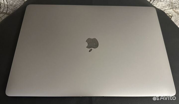 MacBook Pro 16 intel i9 32GB 1TB 5500M 8GB