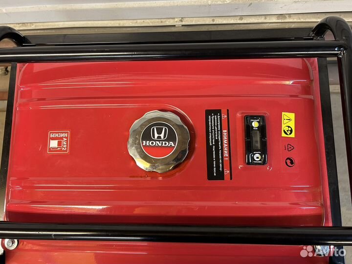 Бензогенератор инверторный, четырехтактный