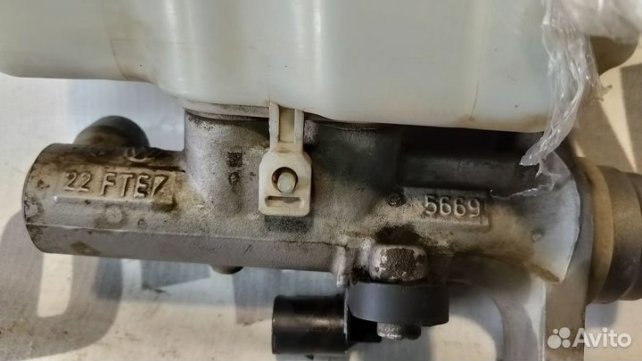 Главный тормозной Фольцваген Поло 5