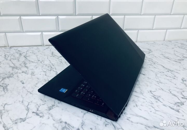Lenovo Y50-70/core i5-4200H/RAM8gb/HDD1Tb