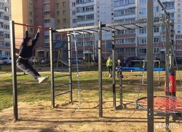 Спорткомплекс для улицы с качелью