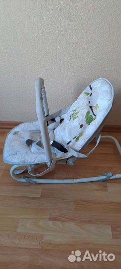 Шезлонг для новорожденных